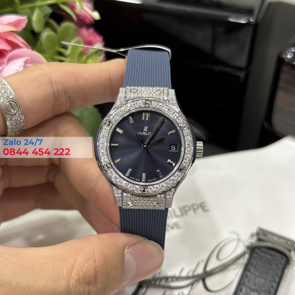 Đồng Hồ Hublot Classic Fusion Nữ Viền Full Kim Cương Moissanite