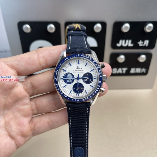 Đồng Hồ Omega Speedmaster Silver Snoopy Award Rep 1:1