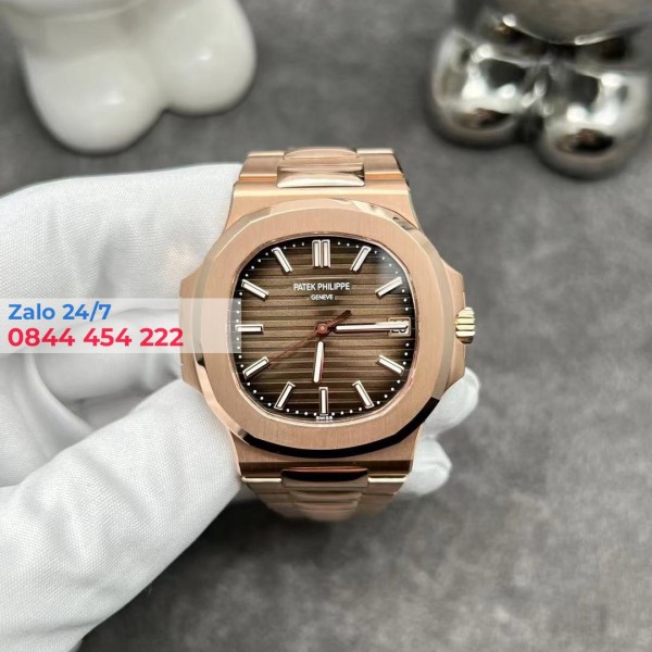 Đồng Hồ Patek Philippe Nautilus 5711 Chế Tác Vàng Khối 18k