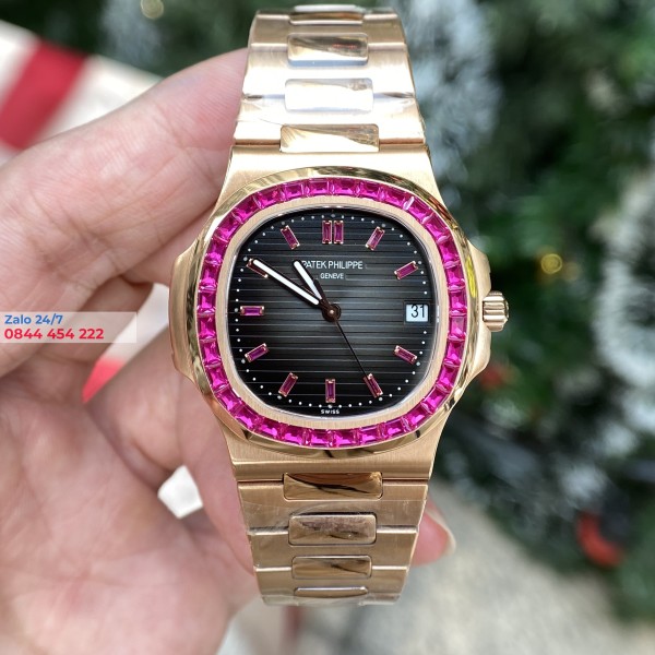 Đồng Hồ Patek Philippe Nautilus 5723/112R-001 Rose Gold 