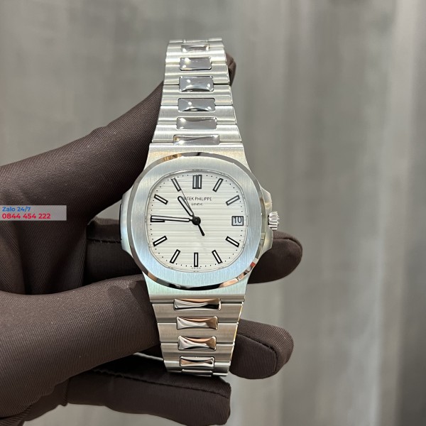 Đồng Hồ Patek Philippe Nautilus 5711/1A-011