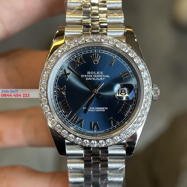 Đồng Hồ Rolex Datejust Mặt Số Xanh Cọc Số La Mã Kim Cương moissanite