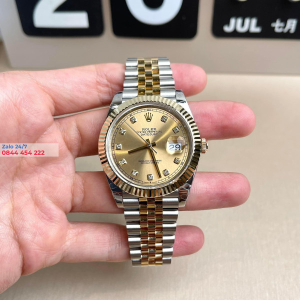 Đồng Hồ Rolex Datejust 41 126233 Mặt Số Champagne Nạm Kim Cương