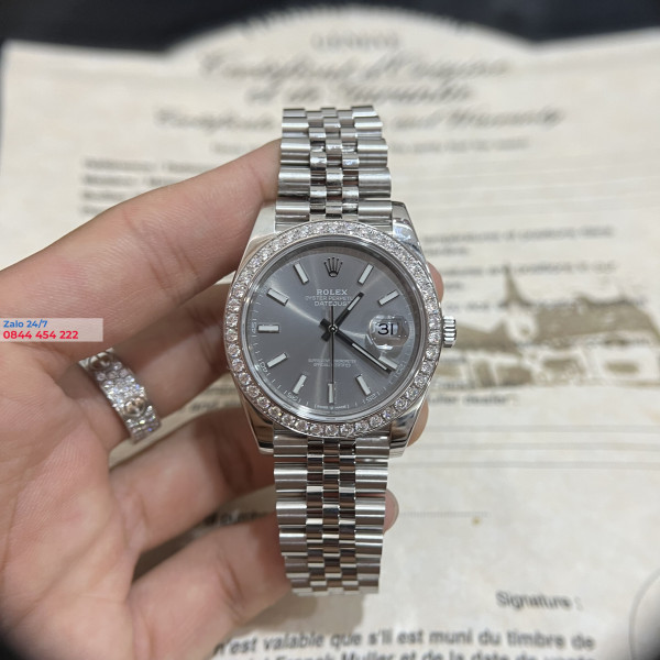 Đồng Hồ Rolex Datejust 41 126334 Mặt Số Dạ Quang Viền Kim Cương