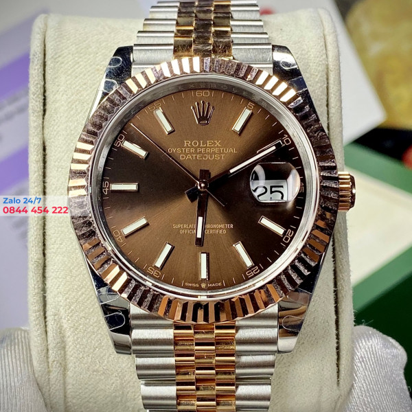 Đồng Hồ Rolex Datejust 41mm 126331 Mặt Số Chocolate Cọc Số Dạ Quang