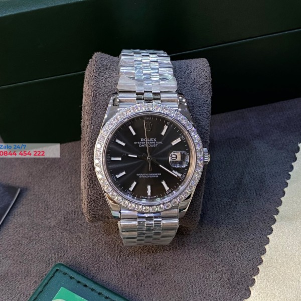 Đồng Hồ Rolex Datejust 41 Replica 126300 Mặt Số Đen Viền Kim Cương