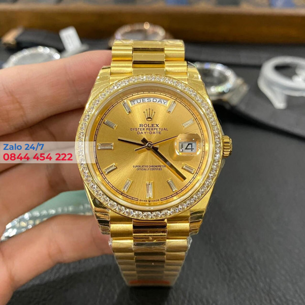 Đồng Hồ Rolex Day-Date 40 228348 Mặt Số Vàng Champagne Nạm Kim Cương