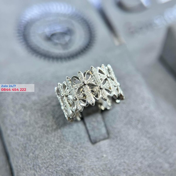 Nhẫn Nam Chế Tác Vàng 18K Kim Cương Thiên Nhiên