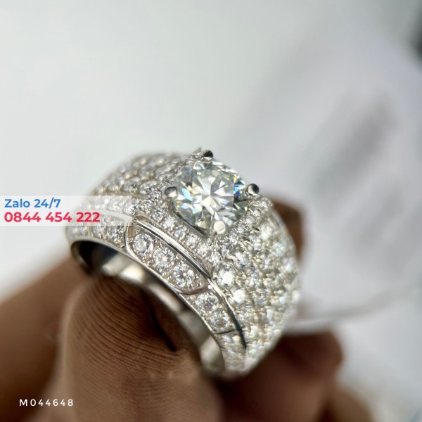 Nhẫn Nam Chế Tác Vàng Trắng Kim Cương Moissanite