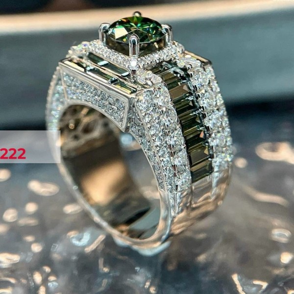 Nhẫn Nam Chế Tác Vàng Trắng Kim Cương Moissanite