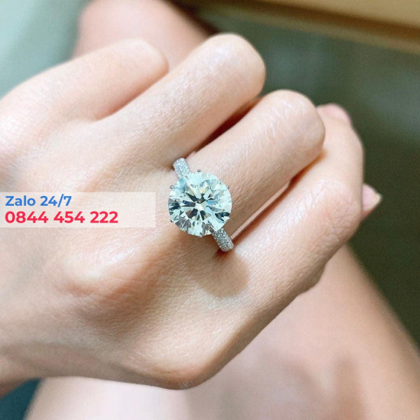 Nhẫn Nữ Chế Tác Vàng Trắng Kim Cương Moissanite