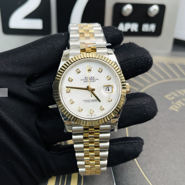 Rolex Datejust 126331 Mặt Số Vỏ Trai Trắng