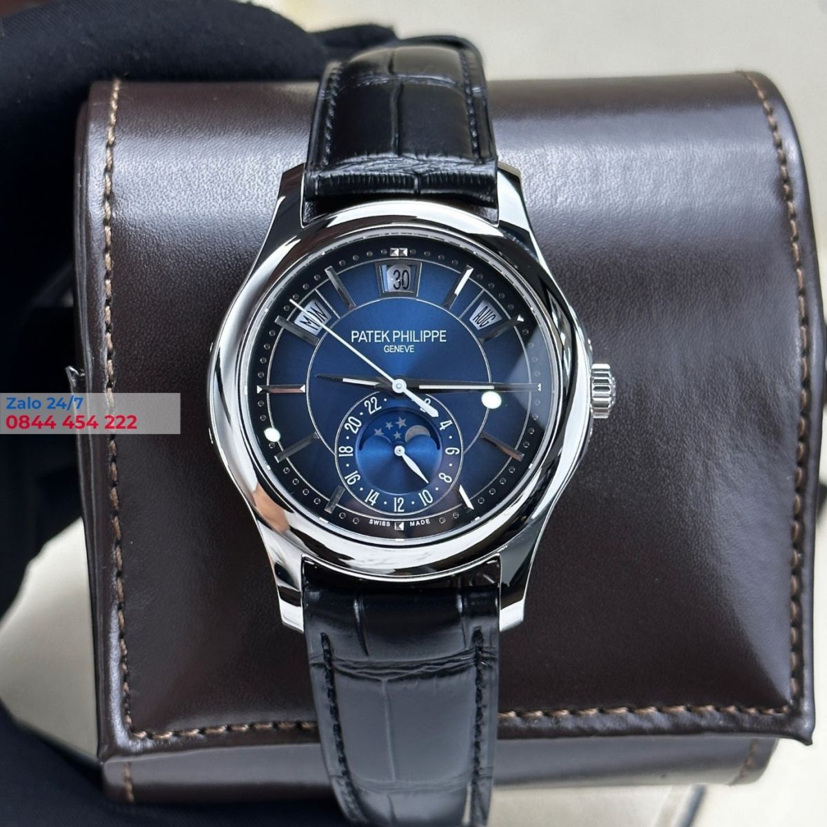 Kiệt tác đồng hồ Patek Philippe Complications 5205G-013 Rep 1:1