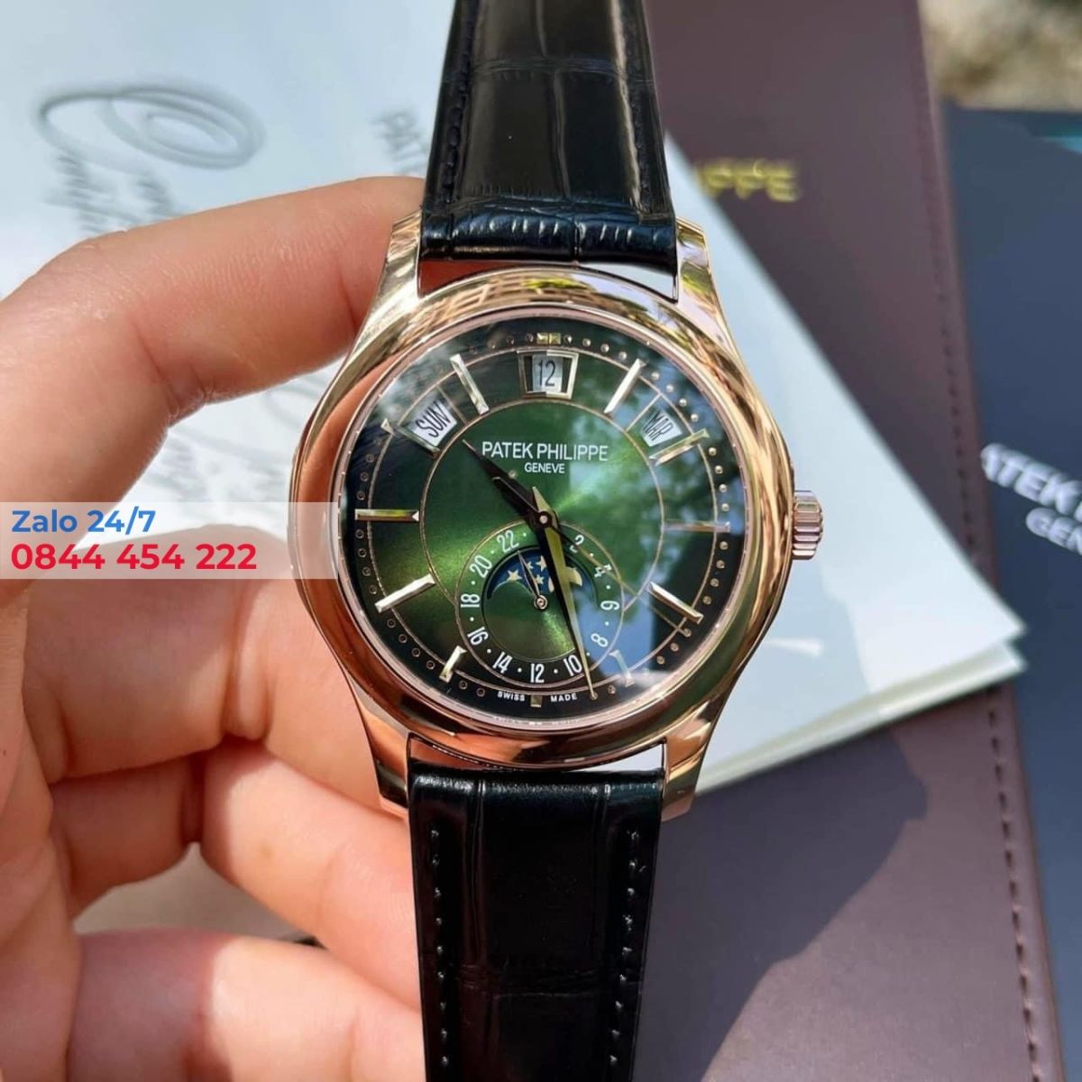 Tuyệt tác đồng hồ Patek Philippe Complications rep 1:1 5205R-011