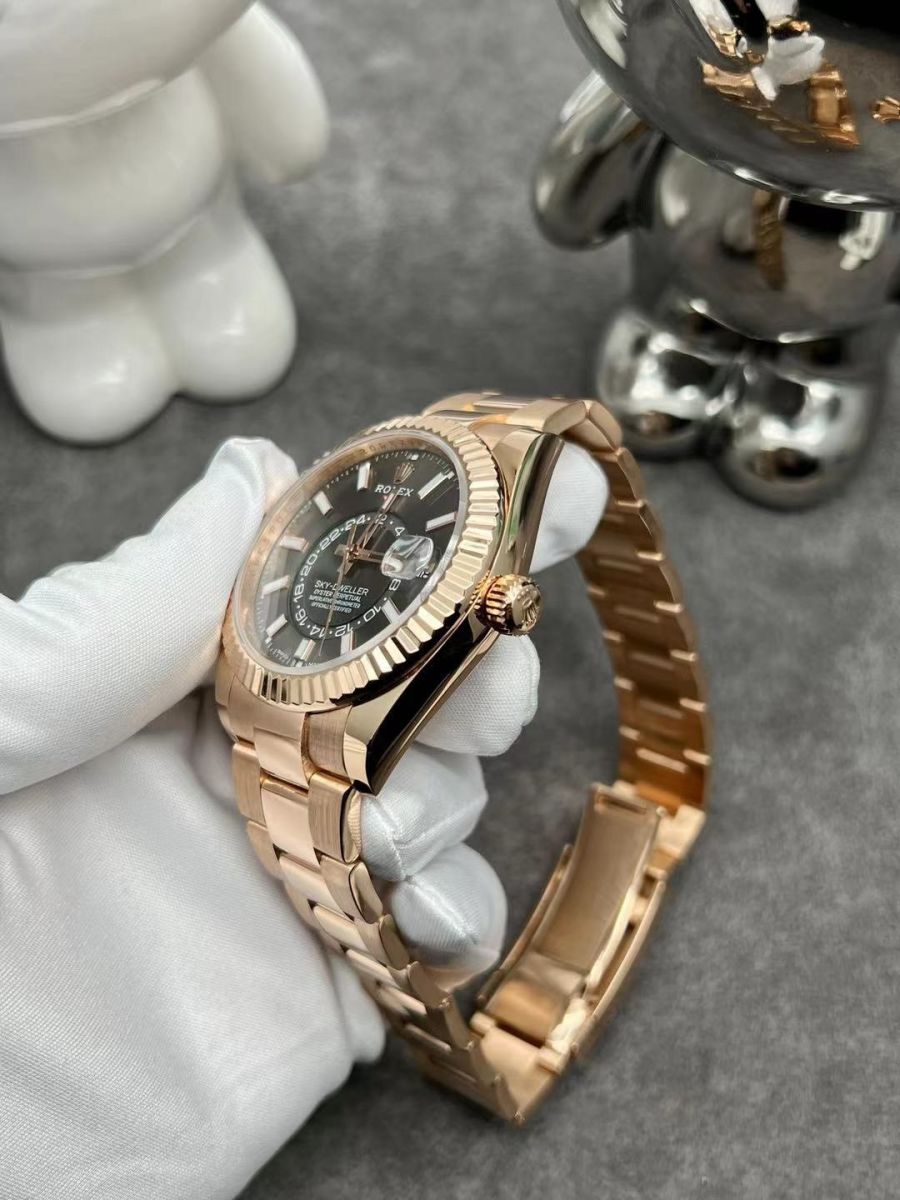 Đánh giá Rolex Sky - Dweller 326935 Chế Tác Vàng Hồng Nguyên Khối 18k