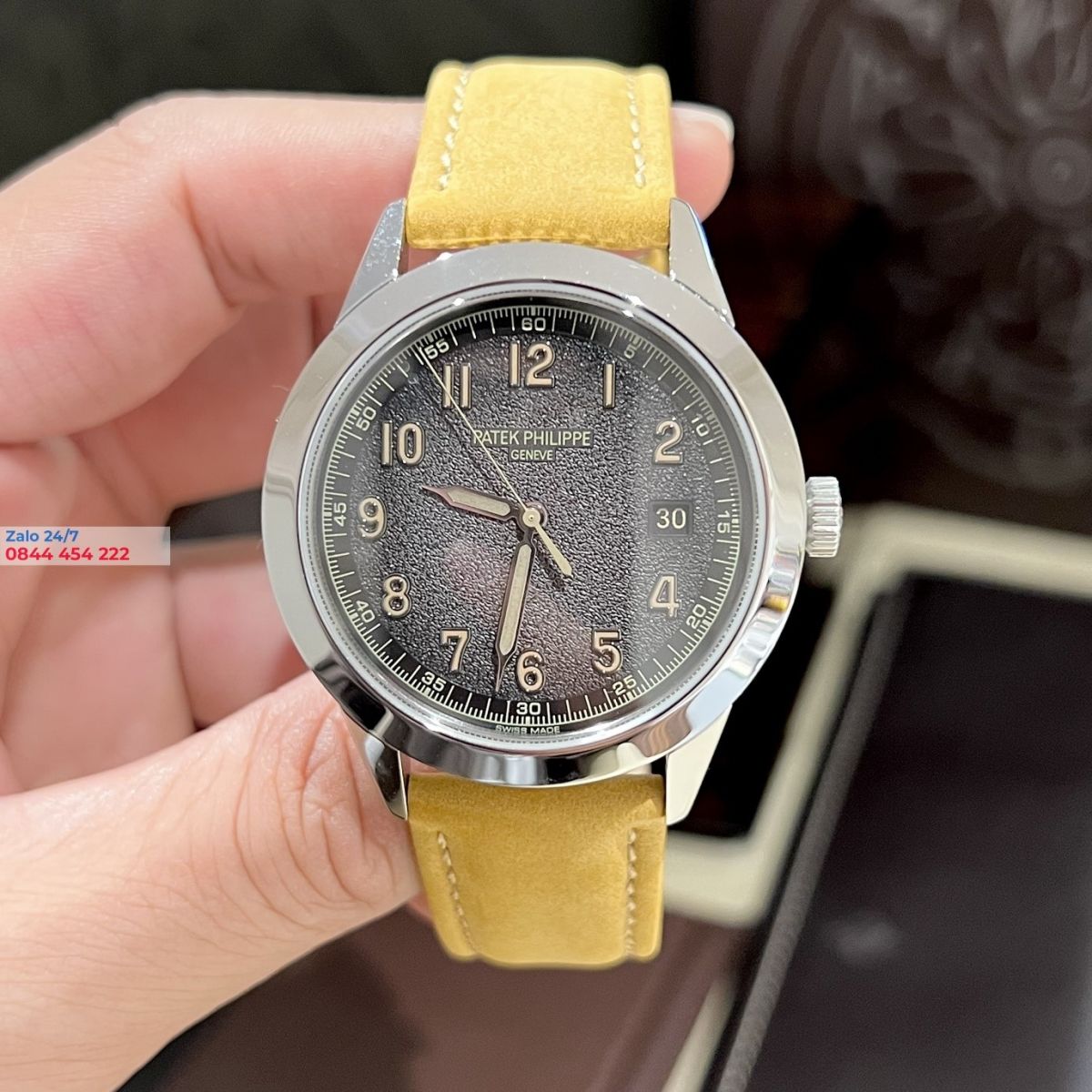 Đồng hồ Patek Philippe Complications Rep 1-1 5226G-001 cao cấp