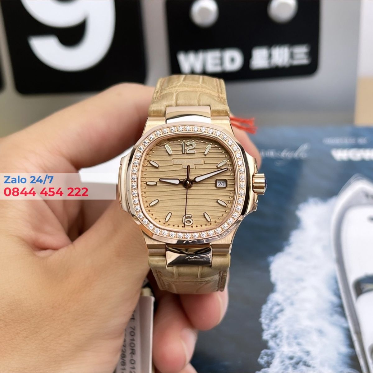 Chiếc đồng hồ Patek Philippe Nautilus 7010R dễ “gây mê”