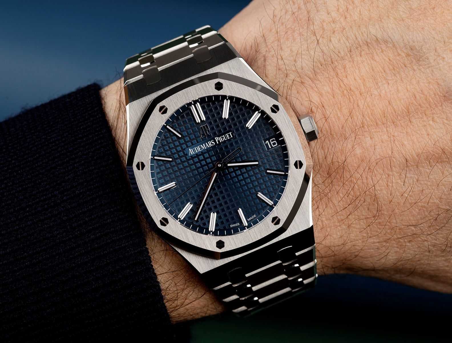 Những mẫu Audemars Piguet trang bị dây đeo tích hợp